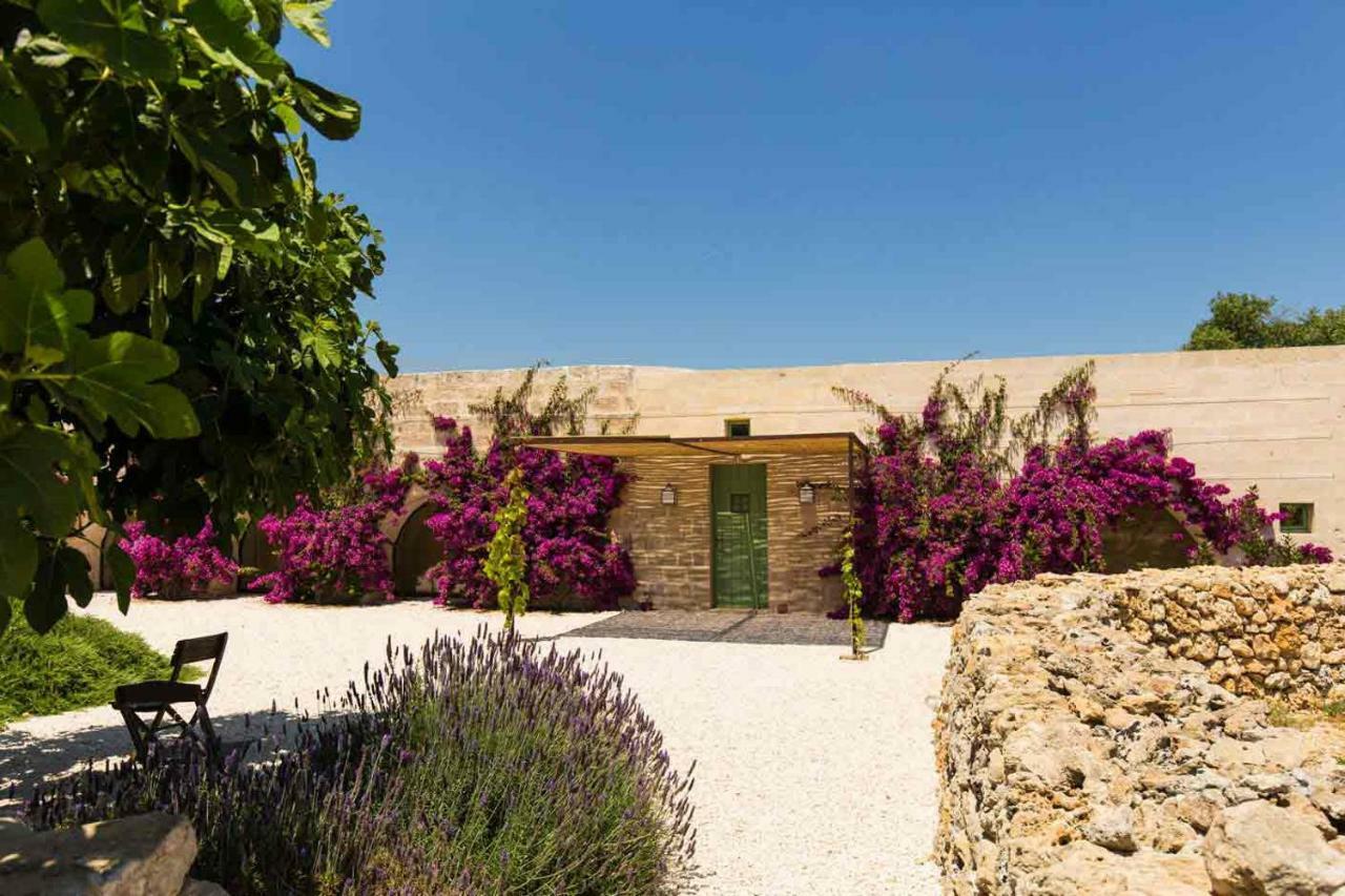Masseria Celano Grottaglie Exteriér fotografie